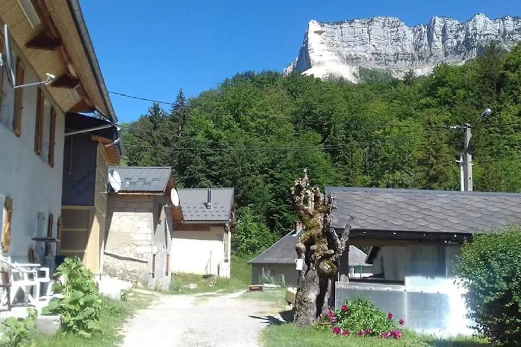Villa Le Loft Des Pins, Chartreuse à Entremont-le-Vieux France